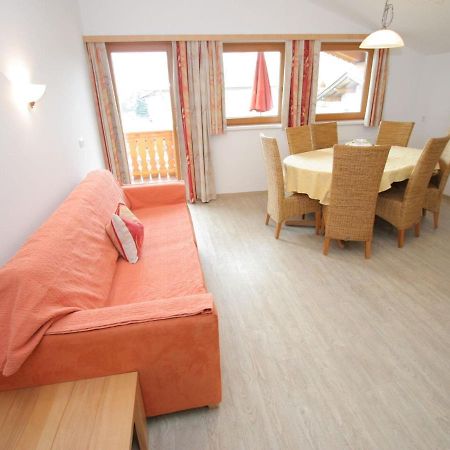 Spacious Holiday Flat Close To The Ski Area Uderns Bagian luar foto