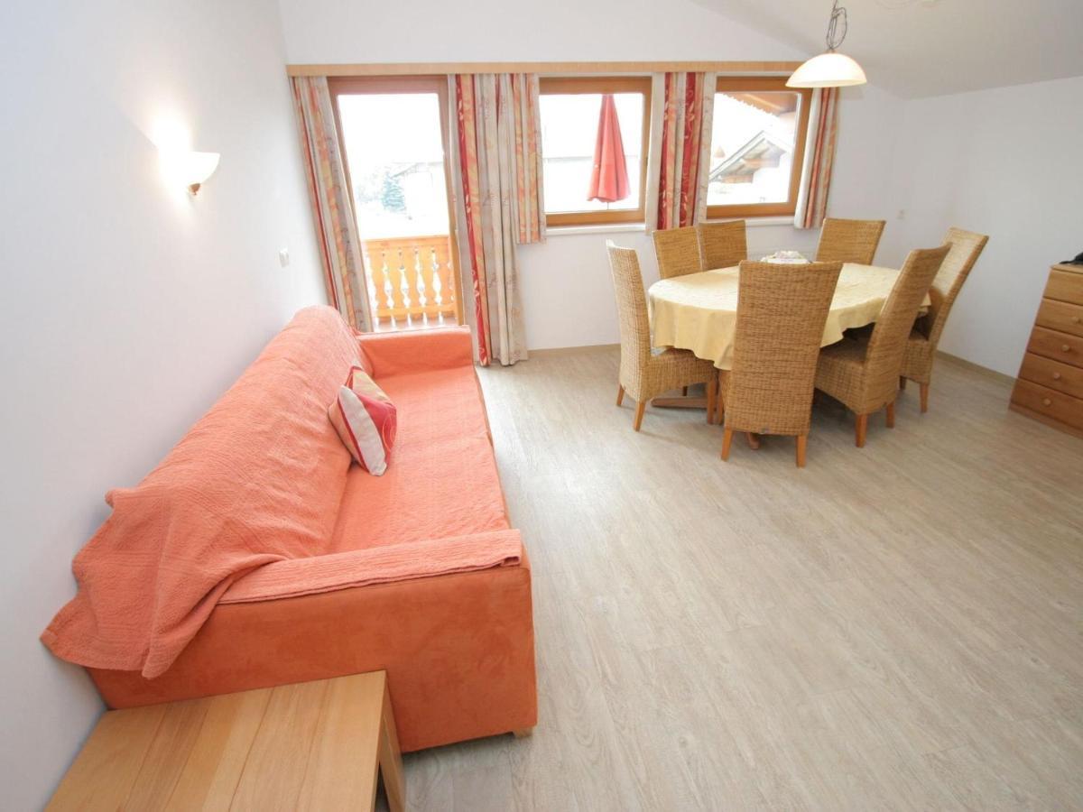 Spacious Holiday Flat Close To The Ski Area Uderns Bagian luar foto