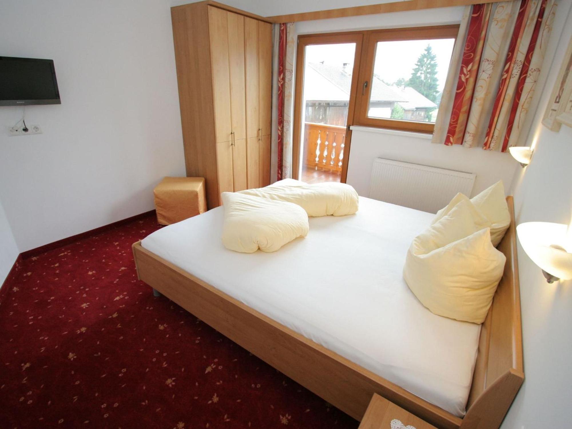 Spacious Holiday Flat Close To The Ski Area Uderns Bagian luar foto