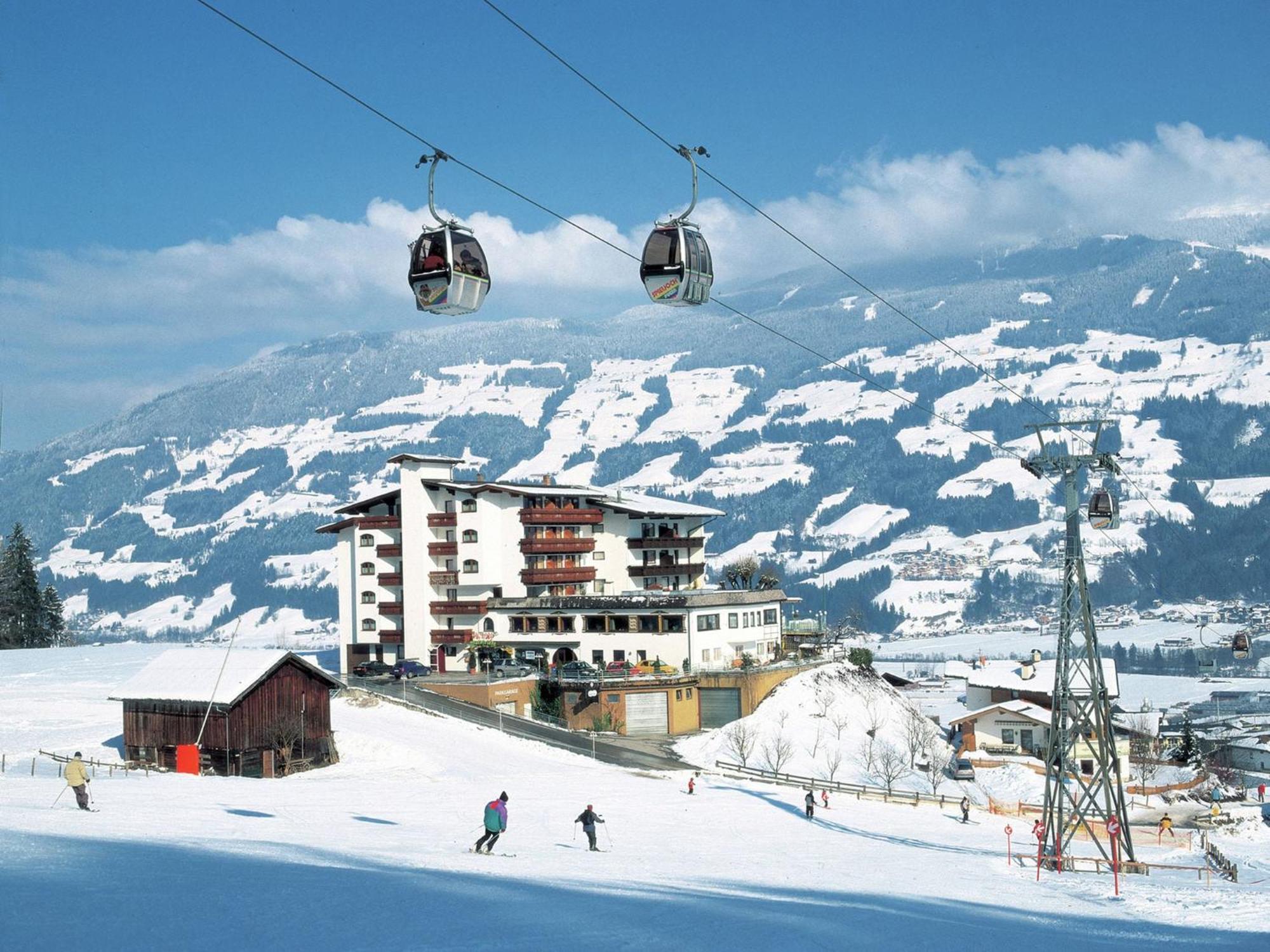 Spacious Holiday Flat Close To The Ski Area Uderns Bagian luar foto